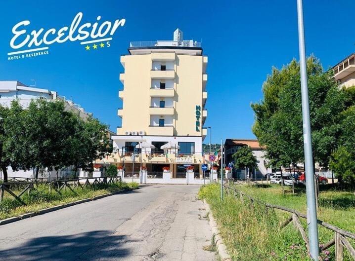 Hotel Excelsior Montesilvano Marina Kültér fotó